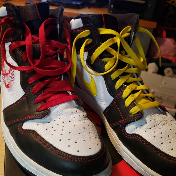 Jordan 1 OG retro Defiant - Picture 5 of 10